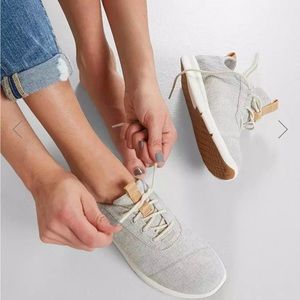 TOMS Women's Grey Cabrillo Canvas Casual Travel Sneakers Shoes size 8.5